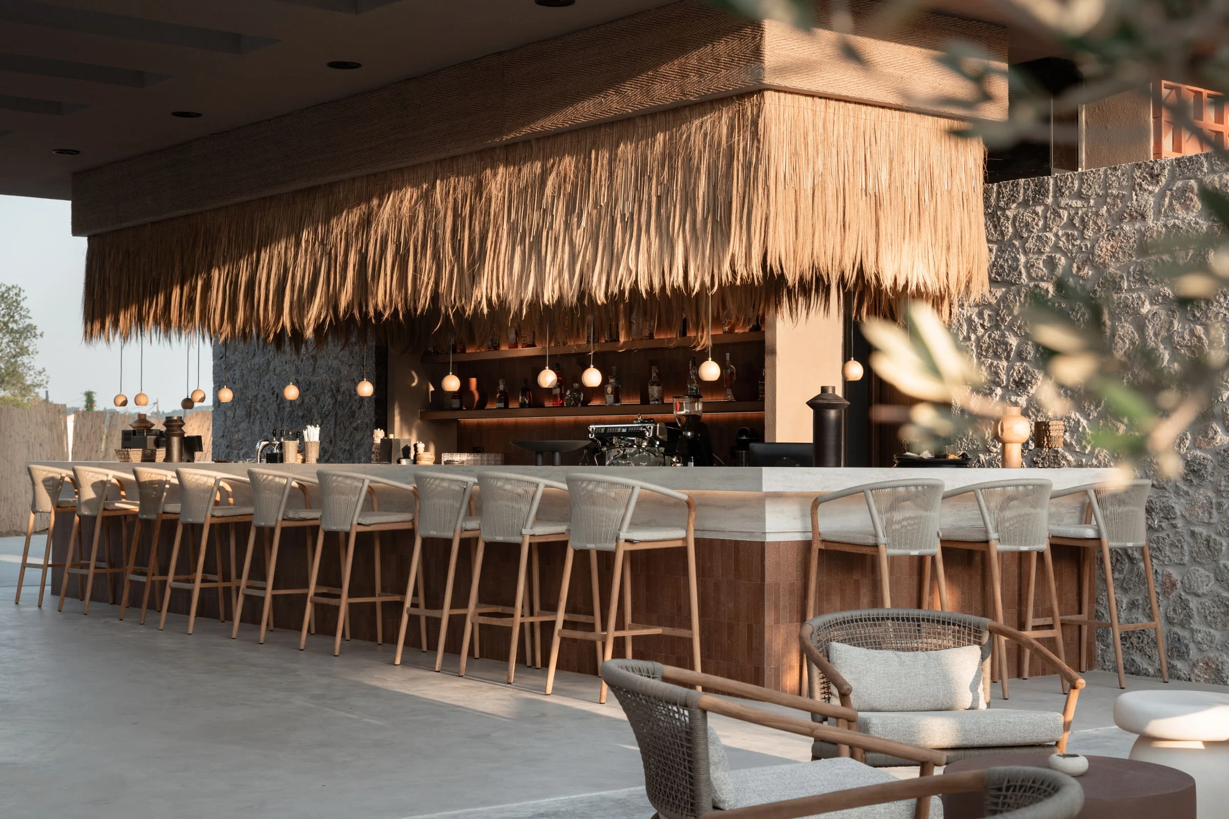 The thatched bar, ready for evening